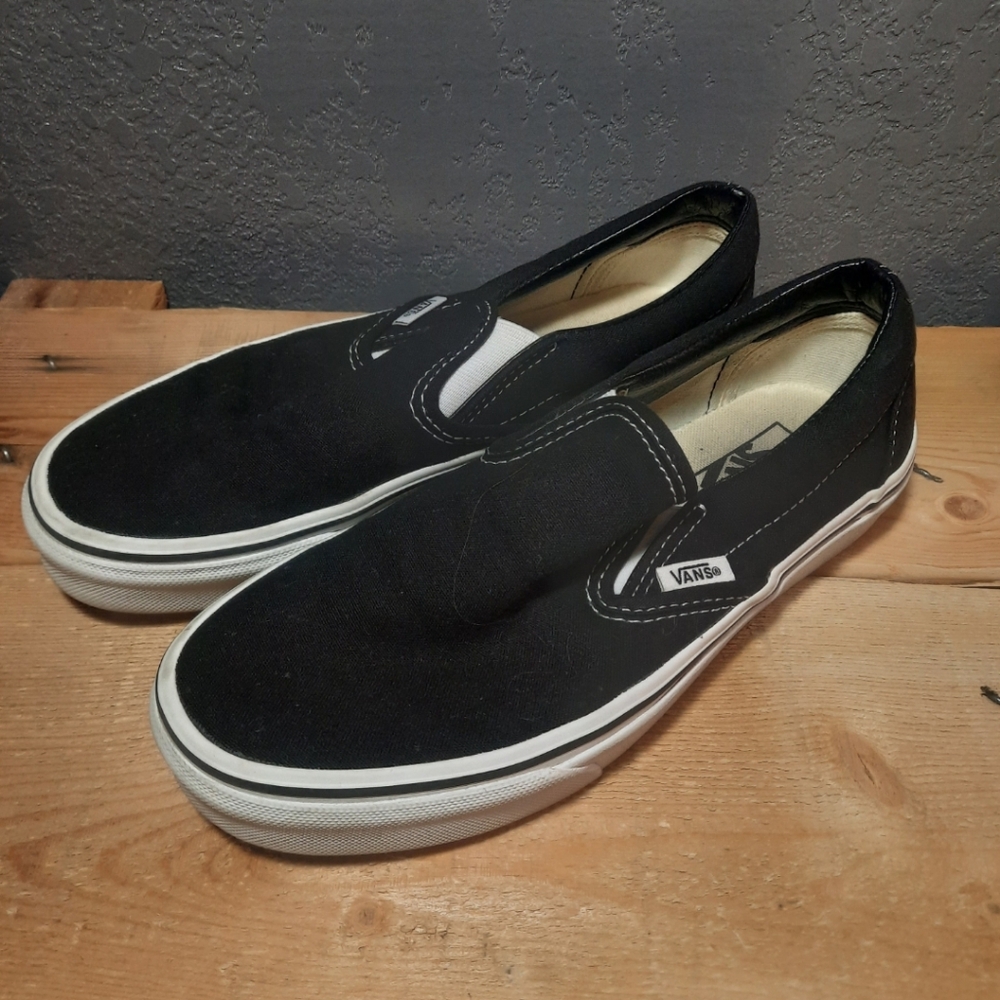 Black Vans